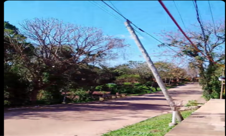 SANTO TOMÉ: Viento Norte Fuerte y cortes de suministro Eléctrico en distintos sectores de la ciudad.
