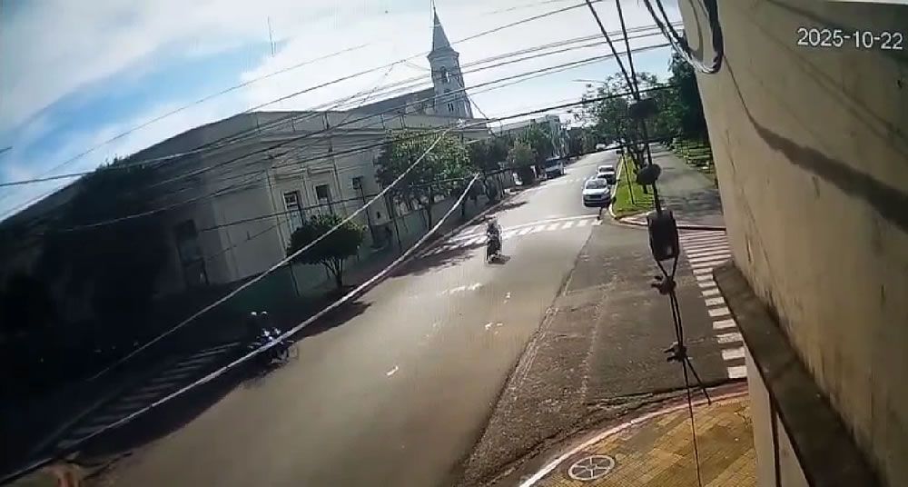 Segundos antes del impacto entre ambos rodados.